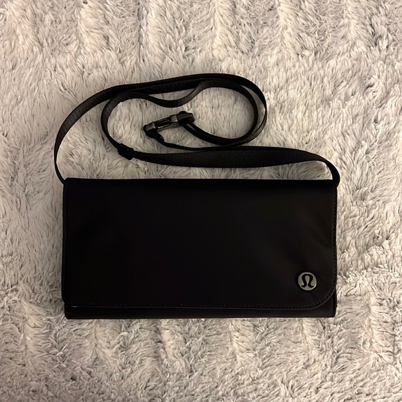lululemon athletica Bags Lululemon Crossbody Clutch Poshmark